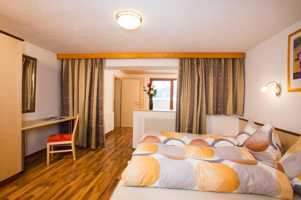 Familienferienhaus Florentine Längenfeld Екстериор снимка