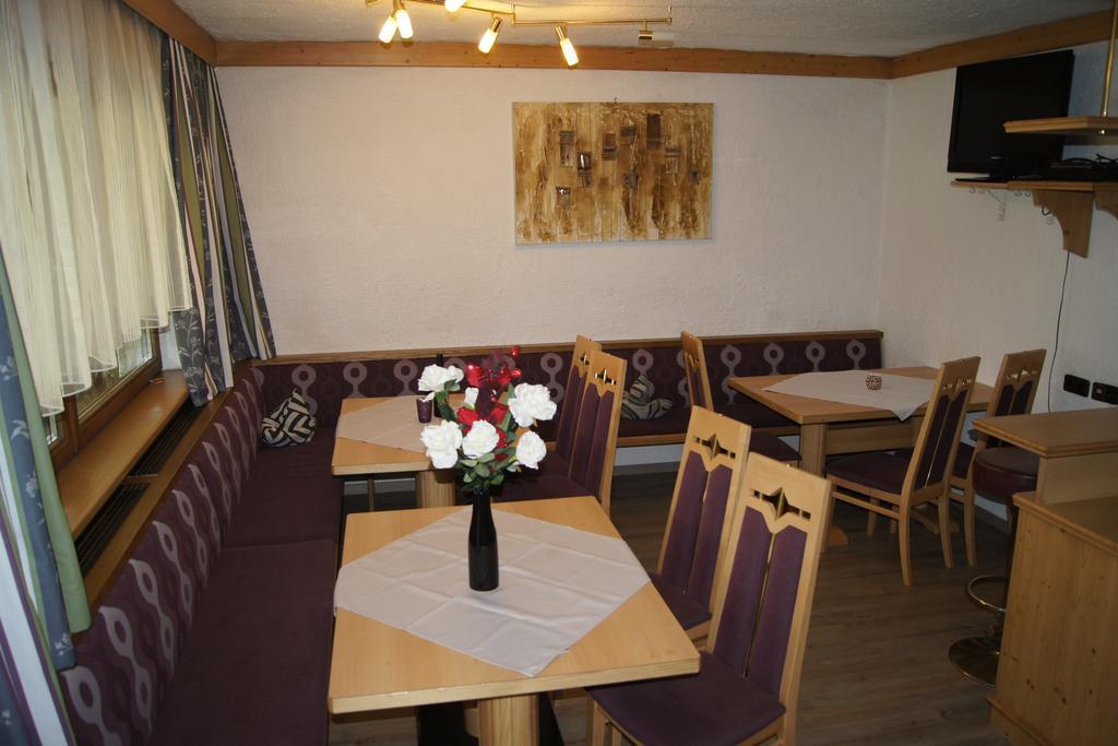 Familienferienhaus Florentine Längenfeld Екстериор снимка